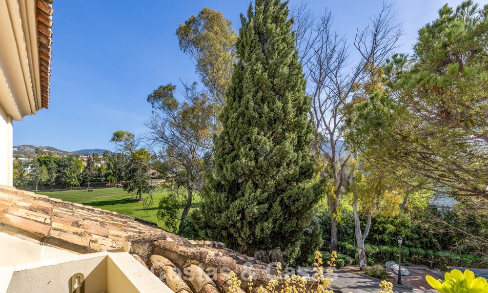 Luxe penthouse te koop in prachtig eerstelijnsgolf resort in Nueva Andalucia, Marbella 796990
