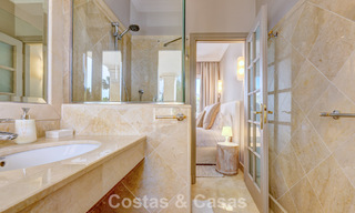 Luxe penthouse te koop in prachtig eerstelijnsgolf resort in Nueva Andalucia, Marbella 796998 