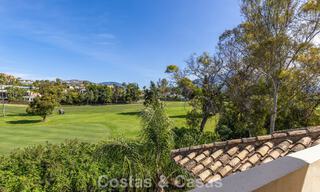 Luxe penthouse te koop in prachtig eerstelijnsgolf resort in Nueva Andalucia, Marbella 797002 