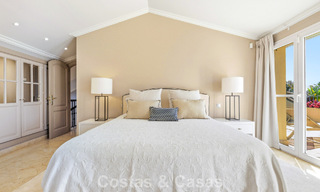 Luxe penthouse te koop in prachtig eerstelijnsgolf resort in Nueva Andalucia, Marbella 797022 