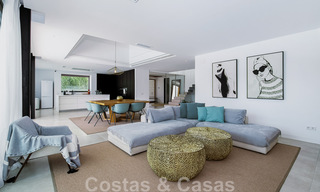 Recent gebouwde designervilla te koop, rustig gelegen in de heuvels van La Quinta te Benahavis - Marbella 42553 