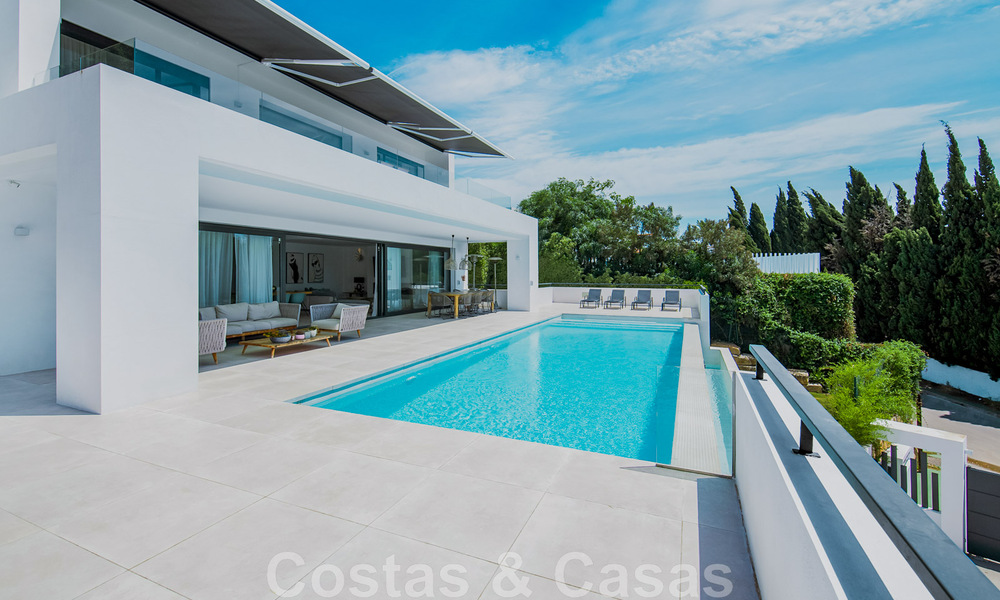 Recent gebouwde designervilla te koop, rustig gelegen in de heuvels van La Quinta te Benahavis - Marbella 42557
