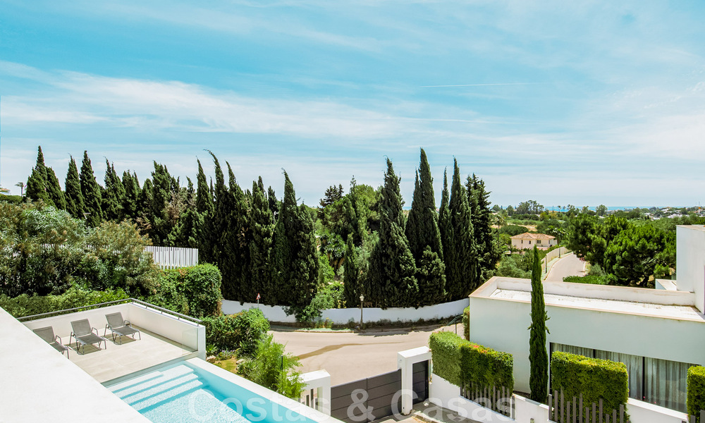Recent gebouwde designervilla te koop, rustig gelegen in de heuvels van La Quinta te Benahavis - Marbella 42569