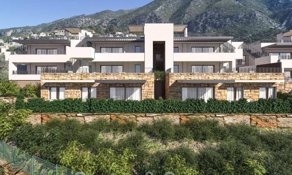 Nieuwe luxe appartementen te koop, met een onverstoord uitzicht op het meer, de bergen en op de kust richting Gibraltar, gelegen in het rustige Istán, Costa del Sol 42600