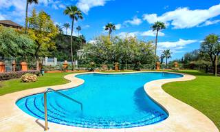 Groot appartement te koop met een mooi zeezicht in Benahavis - Marbella 42331 