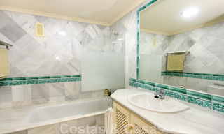 Groot appartement te koop met een mooi zeezicht in Benahavis - Marbella 42346 