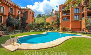Groot appartement te koop met een mooi zeezicht in Benahavis - Marbella 42367 