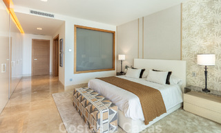 Spectaculair, modern penthouse te koop met adembenemend zeezicht in het zeer gegeerde Sierra Blanca, op de Golden Mile van Marbella 51506 