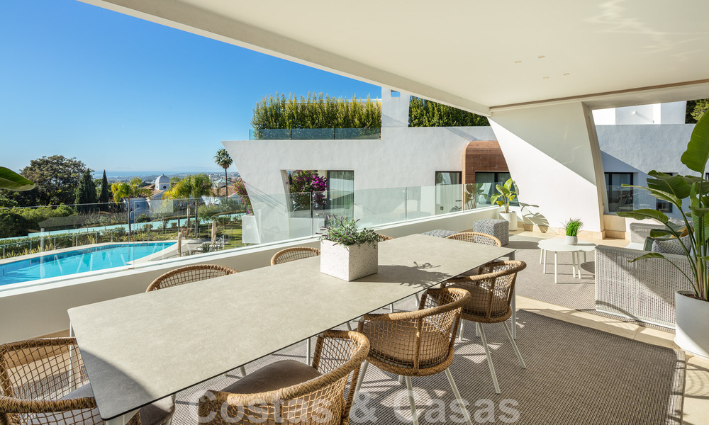 Spectaculair, modern penthouse te koop met adembenemend zeezicht in het zeer gegeerde Sierra Blanca, op de Golden Mile van Marbella 51508