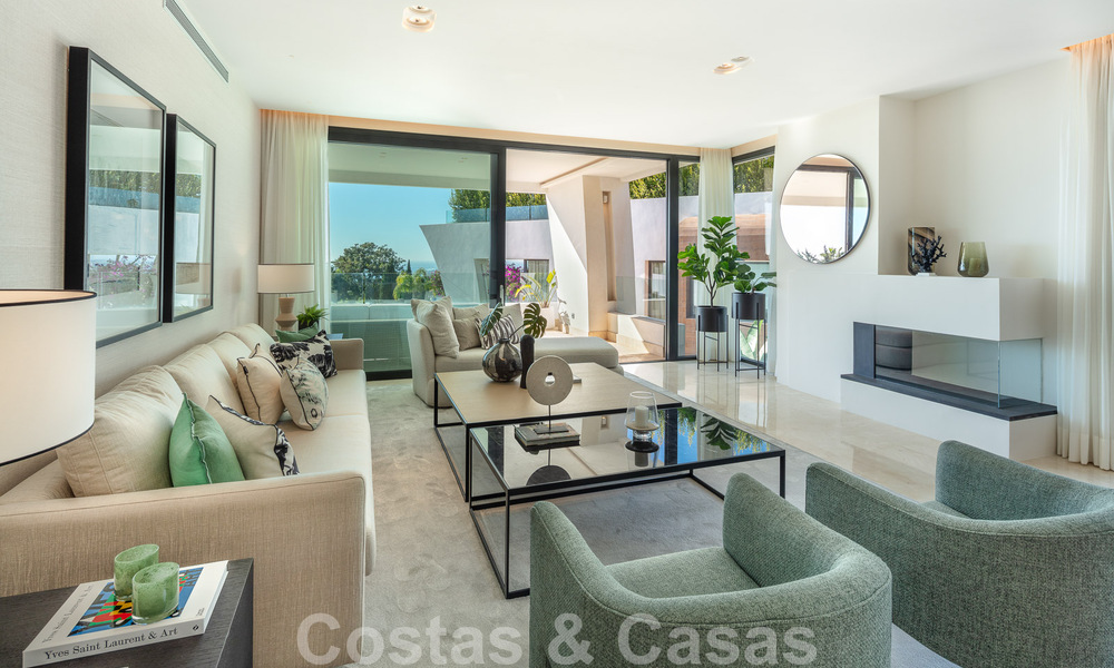 Spectaculair, modern penthouse te koop met adembenemend zeezicht in het zeer gegeerde Sierra Blanca, op de Golden Mile van Marbella 51512