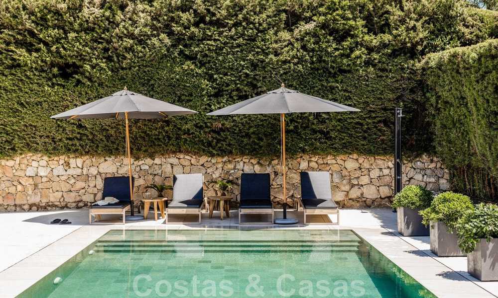 Eigentijdse mediterrane luxevilla te koop met uitzicht op de golfvallei in Nueva Andalucia - Marbella 42801