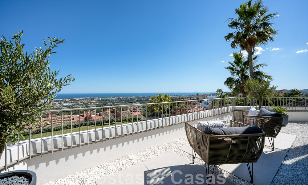 Prestigieuze luxevilla in Mediterrane stijl te koop met schitterend panoramisch zeezicht in Benahavis - Marbella 43523