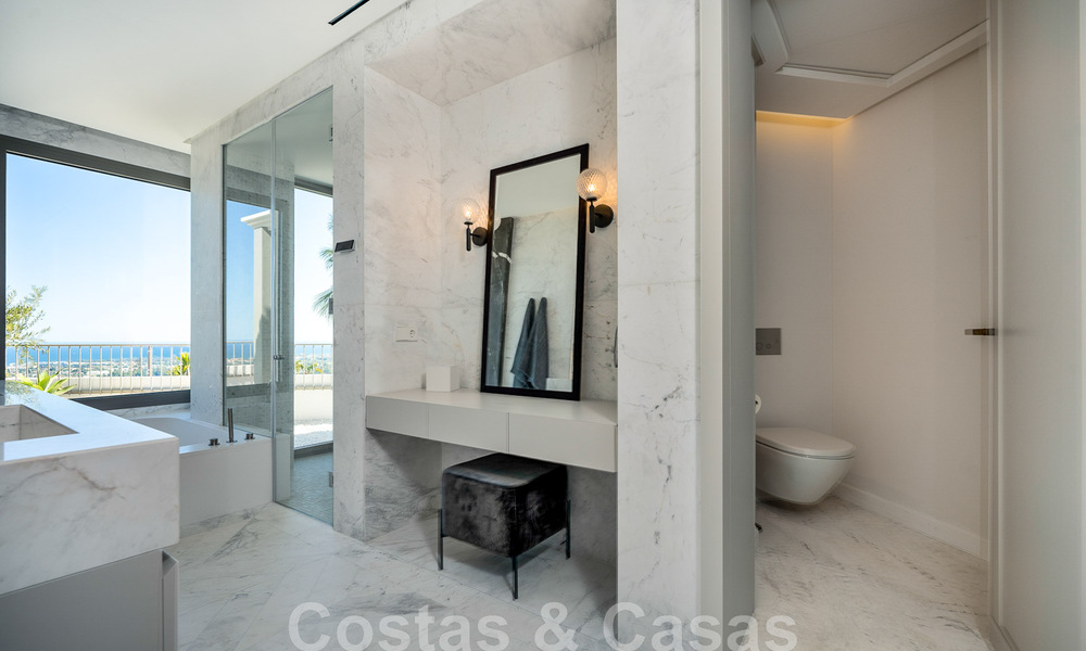 Prestigieuze luxevilla in Mediterrane stijl te koop met schitterend panoramisch zeezicht in Benahavis - Marbella 43524