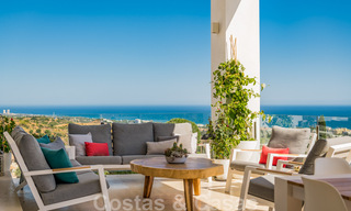Eigentijdse, hoger gelegen luxevilla te koop met panoramisch zeezicht gelegen in Marbella Oost 43843 