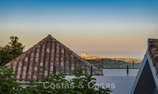 Eigentijdse, hoger gelegen luxevilla te koop met panoramisch zeezicht gelegen in Marbella Oost 43848 