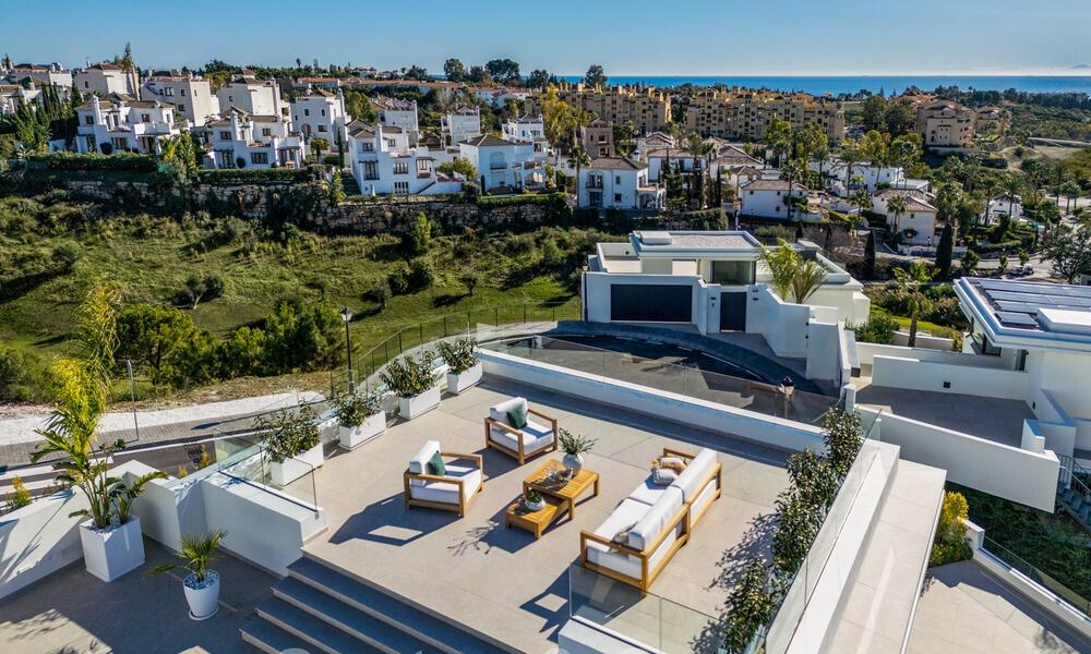 Spectaculaire luxevilla’s te koop i/e eigentijds architectuur gesitueerd i/e golfresort o/d New Golden Mile tussen Marbella en Estepona 63158