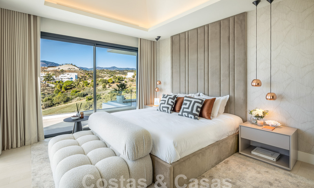 Spectaculaire luxevilla’s te koop i/e eigentijds architectuur gesitueerd i/e golfresort o/d New Golden Mile tussen Marbella en Estepona 63167