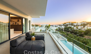 Spectaculaire luxevilla’s te koop i/e eigentijds architectuur gesitueerd i/e golfresort o/d New Golden Mile tussen Marbella en Estepona 63184 