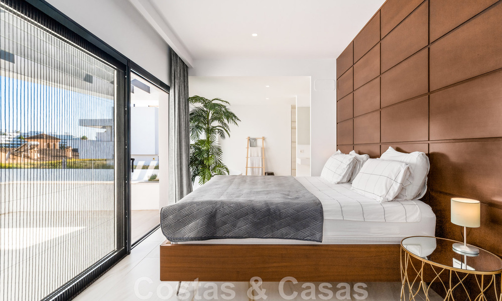Instapklare, moderne villa te koop, op loopafstand van het strand en het centrum van San Pedro, Marbella 44129