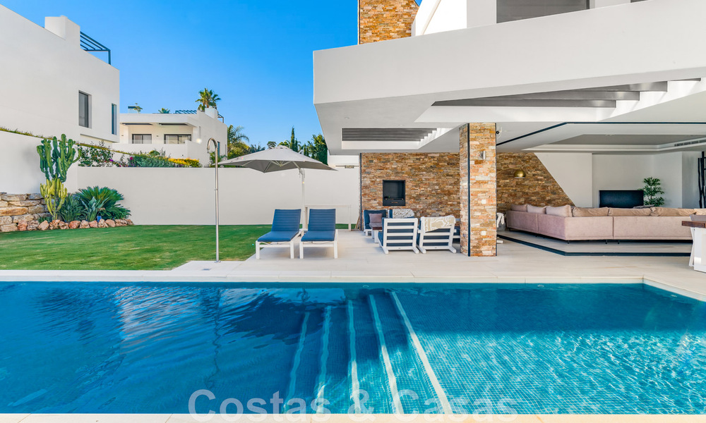 Instapklare, moderne villa te koop, op loopafstand van het strand en het centrum van San Pedro, Marbella 44133