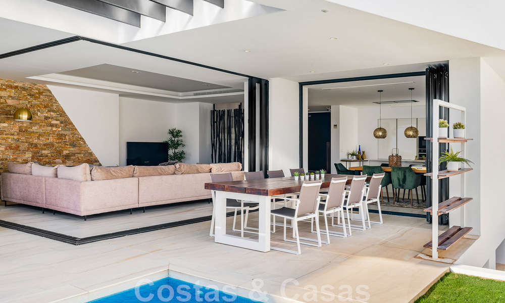 Instapklare, moderne villa te koop, op loopafstand van het strand en het centrum van San Pedro, Marbella 44134