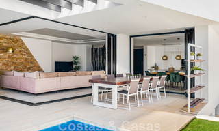 Instapklare, moderne villa te koop, op loopafstand van het strand en het centrum van San Pedro, Marbella 44134 