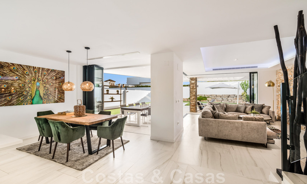 Instapklare, moderne villa te koop, op loopafstand van het strand en het centrum van San Pedro, Marbella 44141