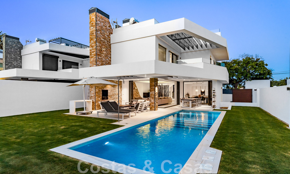 Instapklare, moderne villa te koop, op loopafstand van het strand en het centrum van San Pedro, Marbella 44149
