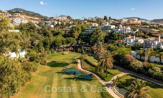 Klassieke, Spaanse luxevilla te koop in een gated community en eerstelijnsgolf met prachtig uitzicht over de golfbaan van La Quinta golf, Benahavis - Marbella 44112 
