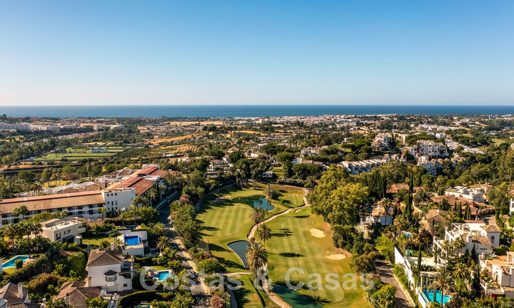 Klassieke, Spaanse luxevilla te koop in een gated community en eerstelijnsgolf met prachtig uitzicht over de golfbaan van La Quinta golf, Benahavis - Marbella 44113