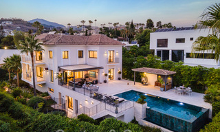 Uitmuntende luxevilla te koop in een moderne, Mediterrane architectuur, met zeezicht en in een golfresort in Benahavis - Marbella 44187 