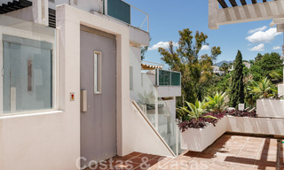 Volledig gerenoveerd luxepenthouse te koop in Scandinavische stijl, met uitgestrekte terrassen op de Golden Mile van Marbella 44266 