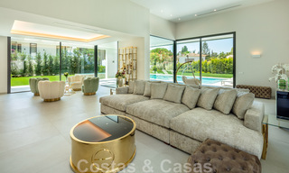 Indrukwekkende, moderne luxevilla met prachtig uitzicht op zee te koop in een begeerde urbanisatie op de Golden Mile van Marbella 44540 