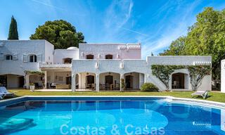 Unieke, Andalusische luxevilla te koop op een zeer gewilde locatie in Nueva Andalucia te Marbella 44482 