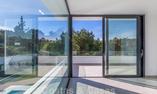 Nieuwe, eigentijdse villa te koop met open uitzicht op de golfbanen van het begeerde golfresort La Cala Golf, Mijas 44662 