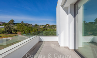 Nieuwe, eigentijdse villa te koop met open uitzicht op de golfbanen van het begeerde golfresort La Cala Golf, Mijas 44666 