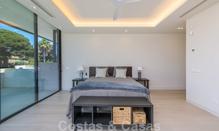 Eigentijdse, luxueuze villa te koop dicht bij alle voorzieningen in een zeer gewilde woongemeenschap op de Golden Mile van Marbella 44830 