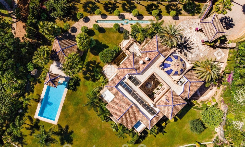 Majestueuze, hoogstaande luxevilla te koop met panoramisch zeezicht in een gated community op de Golden Mile van Marbella 44766