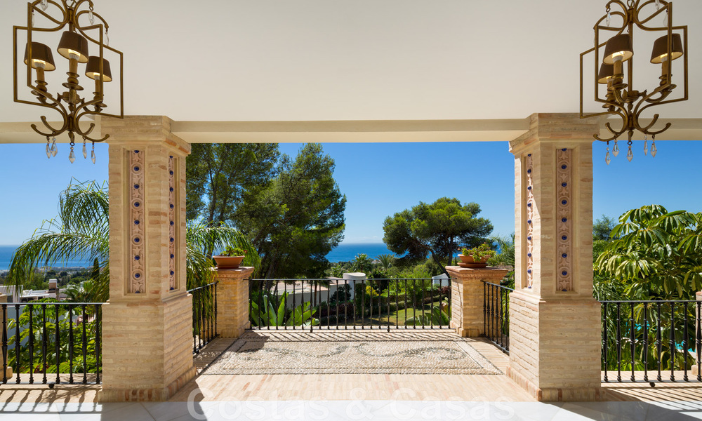 Majestueuze, hoogstaande luxevilla te koop met panoramisch zeezicht in een gated community op de Golden Mile van Marbella 44772