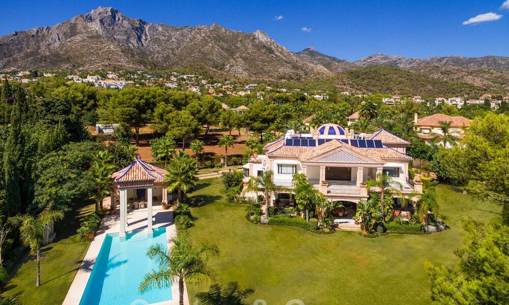 Majestueuze, hoogstaande luxevilla te koop met panoramisch zeezicht in een gated community op de Golden Mile van Marbella 44776