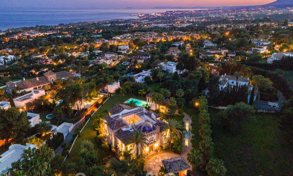 Majestueuze, hoogstaande luxevilla te koop met panoramisch zeezicht in een gated community op de Golden Mile van Marbella 44792