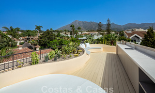 Andalusische, modernistische villa te koop met panoramisch uitzicht, beachside, op de Golden Mile van Marbella 44912 