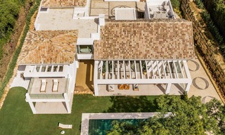 Spaanse designervilla te koop, op een steenworp van de golfbaan in Marbella - Benahavis 45472 