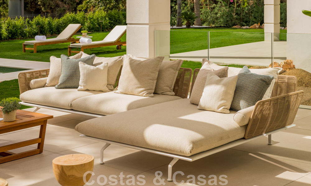 Spaanse designervilla te koop, op een steenworp van de golfbaan in Marbella - Benahavis 45491