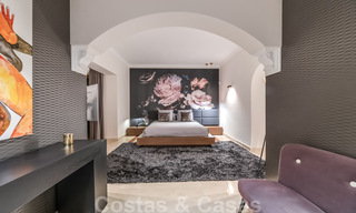 Ruime luxevilla te koop, in Andalusische stijl gesitueerd op een hoge positie in Nueva Andalucia, Marbella 45068 