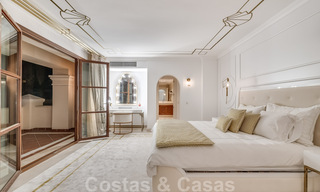 Ruime luxevilla te koop, in Andalusische stijl gesitueerd op een hoge positie in Nueva Andalucia, Marbella 45073 