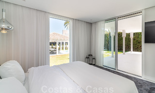 Unieke luxevilla te koop in een moderne, Andalusische bouwstijl, met zeezicht, op loopafstand van Puerto Banus, Marbella 45916 