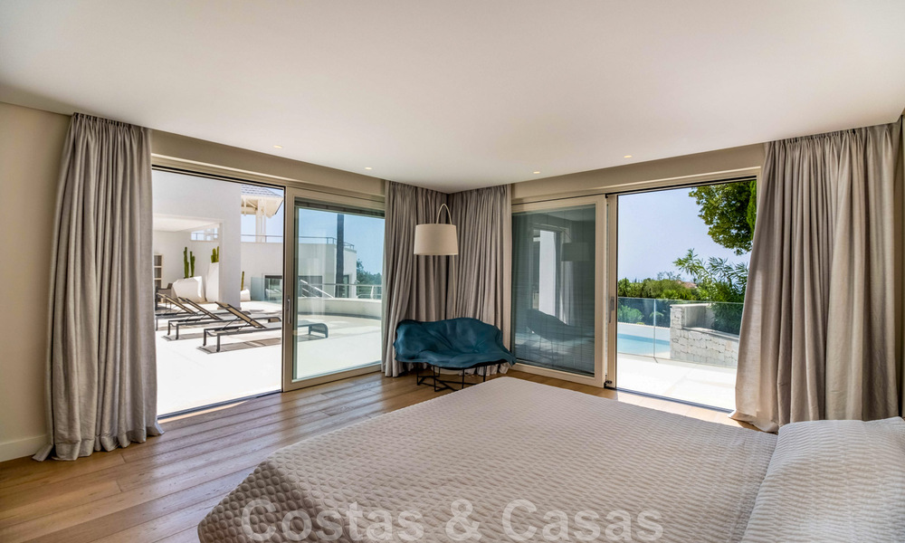 Hedendaagse, luxueuze villa te koop met zicht op zee in het meest exclusieve La Zagaleta resort in Benahavis - Marbella 45165