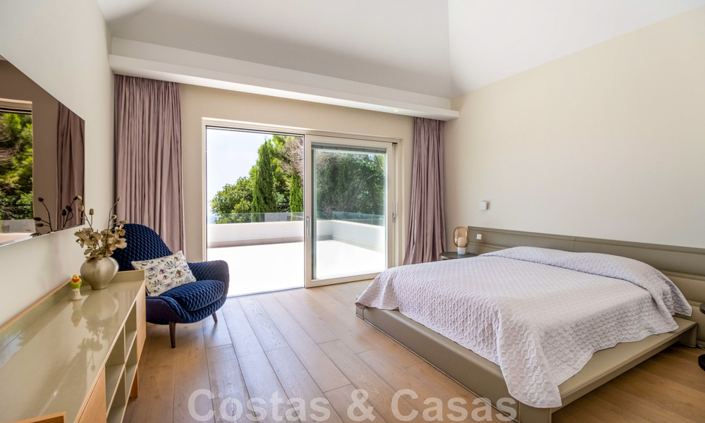 Hedendaagse, luxueuze villa te koop met zicht op zee in het meest exclusieve La Zagaleta resort in Benahavis - Marbella 45179