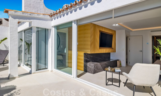 Ruim, volledig gerenoveerd luxepenthouse te koop met zeezicht in Benahavis - Marbella 45281 